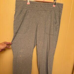 ATHLETIC WORKS SIZE MEDIUM GRAY 8-10P GUC